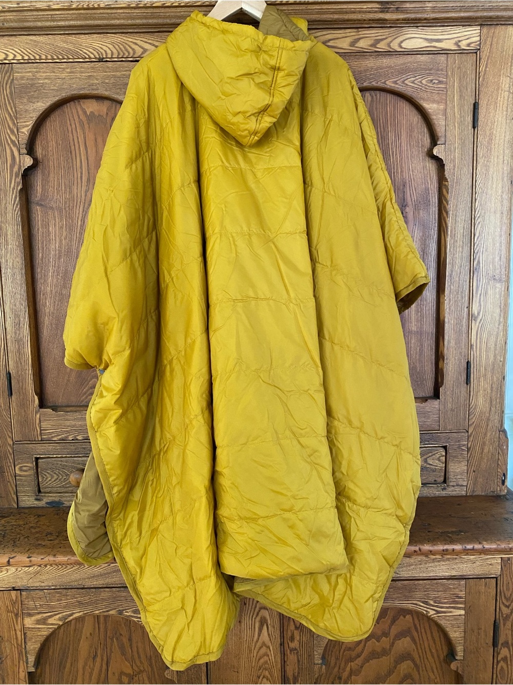 Thermarest Honcho Poncho synthetic insulated hooded mustard gold sample one size - Picture 2 of 7